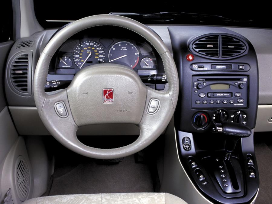  Saturn Vue 2002 года  (фото 6 из 16)